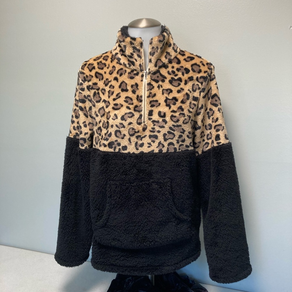 LaRos Fleece Leopard Animal Print Cozy M - Picture 1 of 7